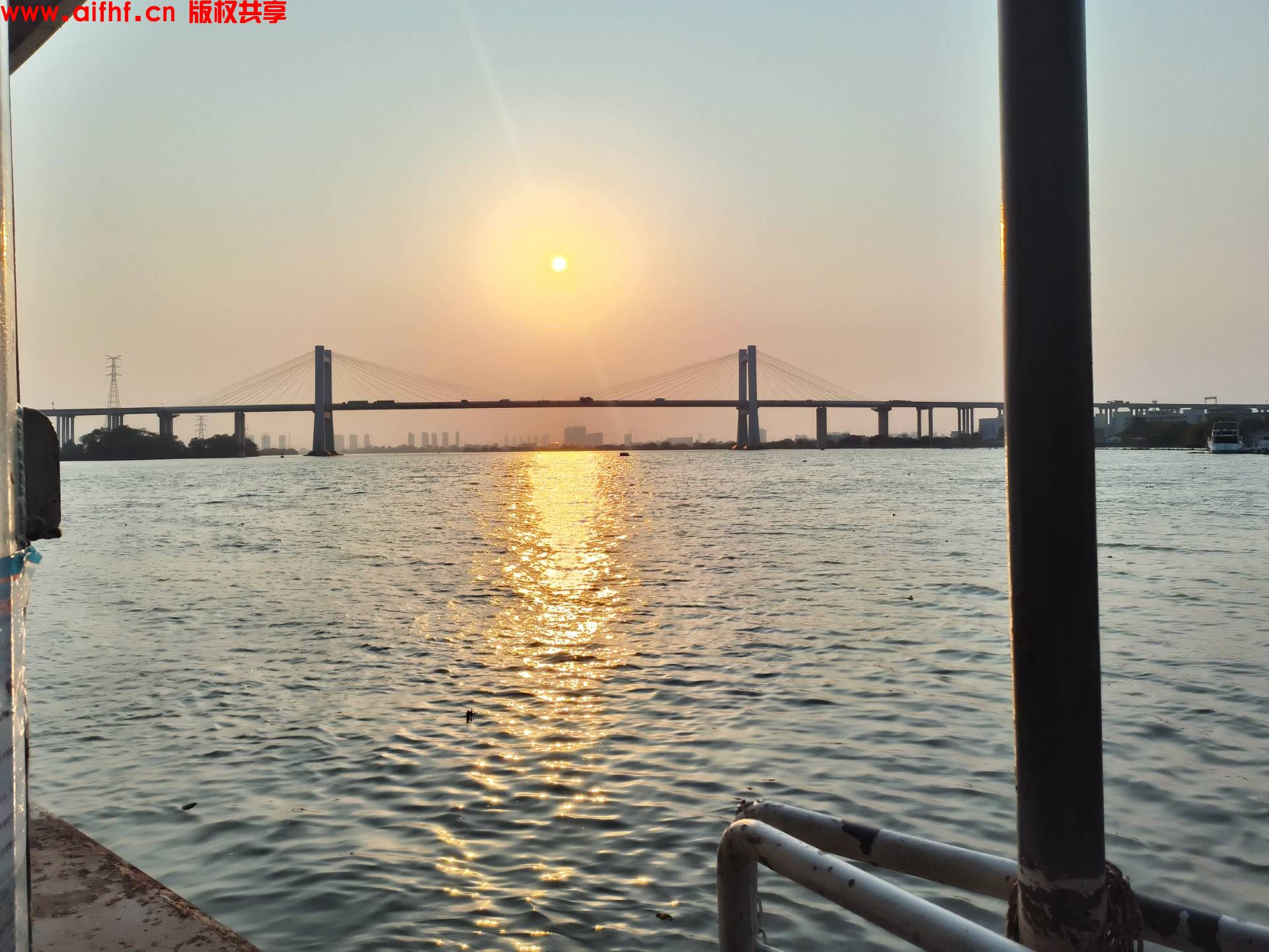 帅气且低调:游京北渡口看日出日落
